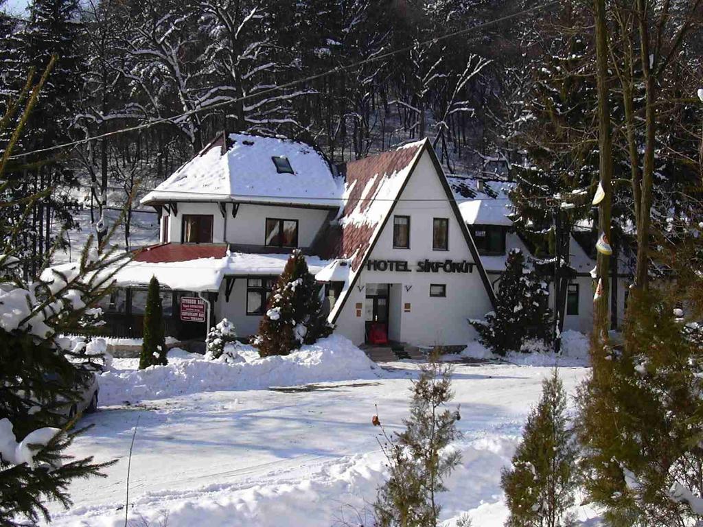 Hotel Sikfokut Носвай Экстерьер фото